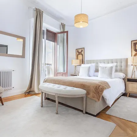 Apartamento Santa Ana Place en Madrid-3